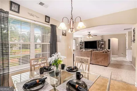 Dining - 1200 Pendley Pt, Hampton, GA 30228 photo 1 of 6