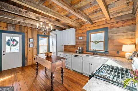 Kitchen - 28 Ayersville Rd, Toccoa, GA 30577 photo 2 of 2