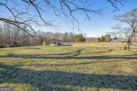 Exterior - 28 Ayersville Rd, Toccoa, GA 30577 photo 2 of 5