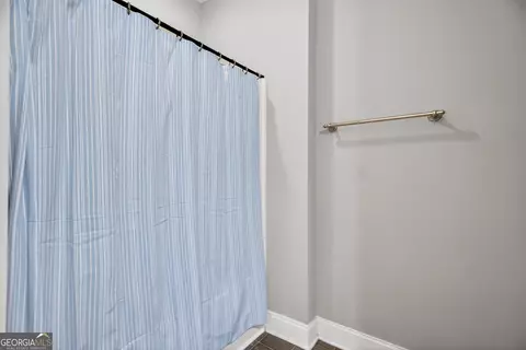 Bath - 606 S Lee St, Lagrange, GA 30240 photo 2 of 2