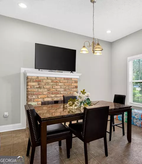 Dining - 606 S Lee St, Lagrange, GA 30240 photo 2 of 2