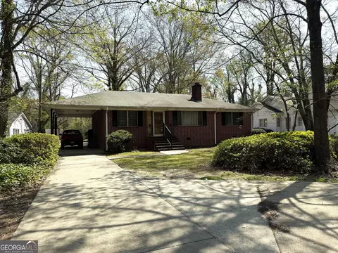 186 Lake Forest Dr, Elberton, GA 30635