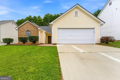 8244 Wynfield Dr, Jonesboro, GA 30238