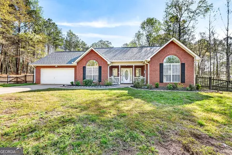 331 Patrick Cir, Jenkinsburg, GA 30234