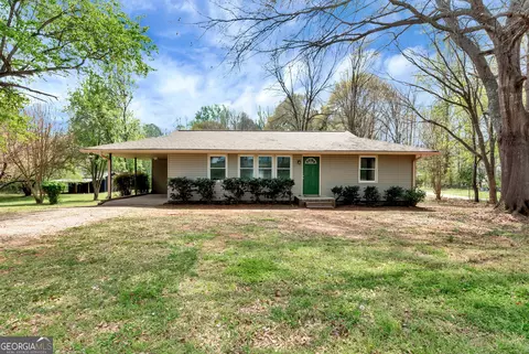 726 Peachtree Rd, Jefferson, GA 30549