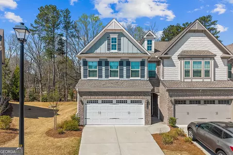 6298 Lanier Harbor Lndg, Buford, GA 30518