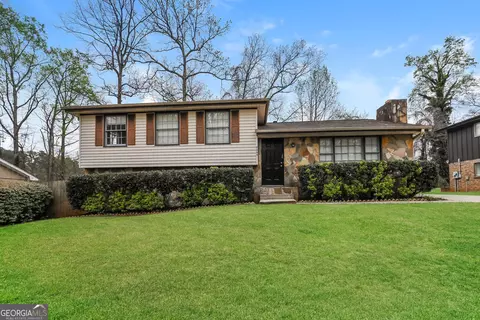8455 Magnolia Dr, Jonesboro, GA 30238