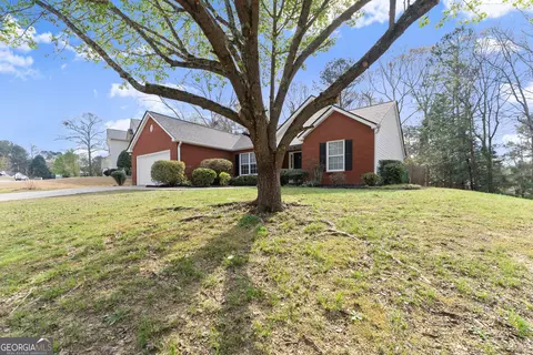 2717 Wilding Green Ln, Dacula, GA 30019