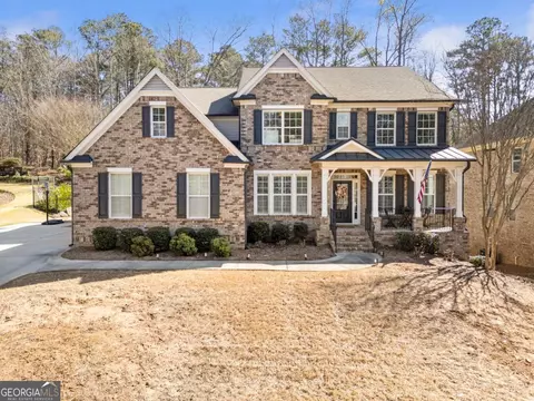 1090 Mosspointe Dr, Roswell, GA 30075