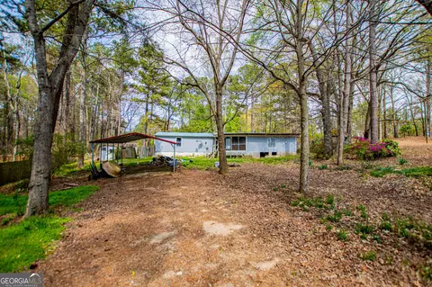 7 Garden Lake Dr, Carrollton, GA 30116