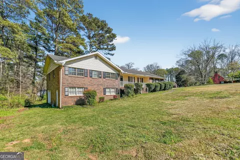 156 Blake Ln, Ellenwood, GA 30294