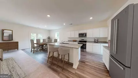 Entry Way - 256 Galilee Ln, Bethlehem, GA 30620 photo 3 of 6