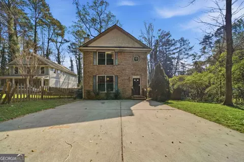 1864 La Mesa Ln, Decatur, GA 30032