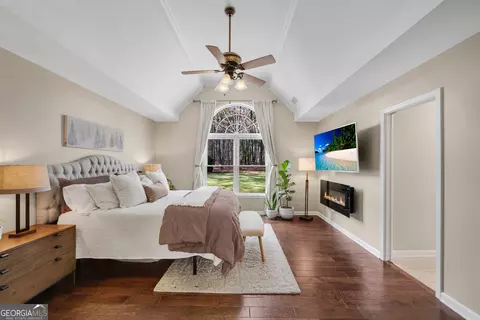 Bedroom - 895 Riverhaven Dr, Suwanee, GA 30024 photo 1 of 5