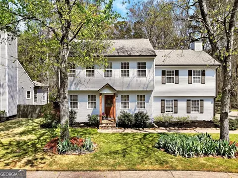 240 Park Bridge Ln, Roswell, GA 30075