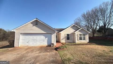 4661 Turning Leaf Dr, Gillsville, GA 30543