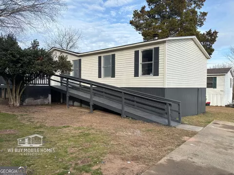 750 Six Flags Dr #368, Austell, GA 30168