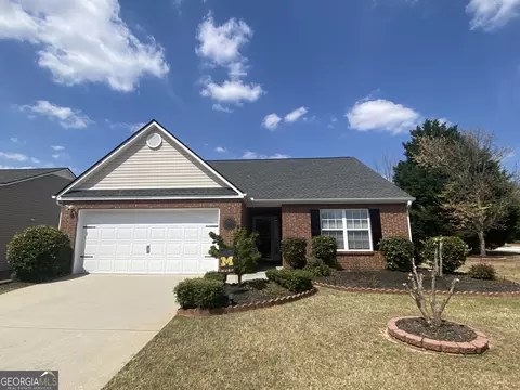 967 Village View Cir, Loganville, GA 30052