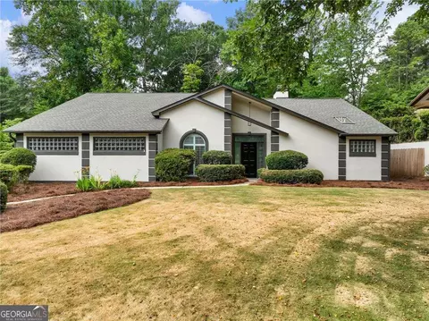 5195 Forest Run Trce, Alpharetta, GA 30022