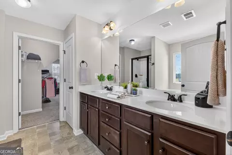 Entry Way - 214 Millie Ct, Mcdonough, GA 30252 photo 7 of 9