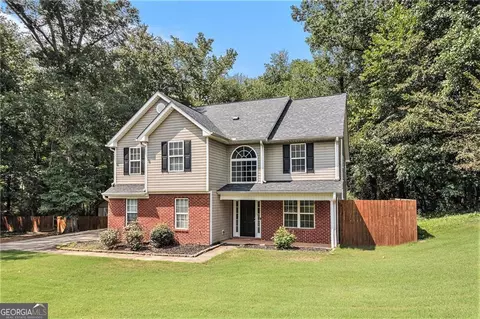 171 Barrington Farms Pkwy, Sharpsburg, GA 30277