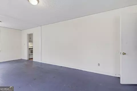 Living - 2413 Ruby Dr, Augusta, GA 30906 photo 3 of 4