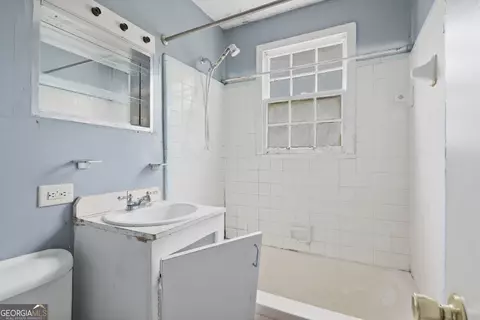 Bath - 2413 Ruby Dr, Augusta, GA 30906 photo 1 of 2