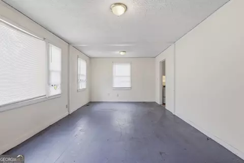 Living - 2413 Ruby Dr, Augusta, GA 30906 photo 2 of 4