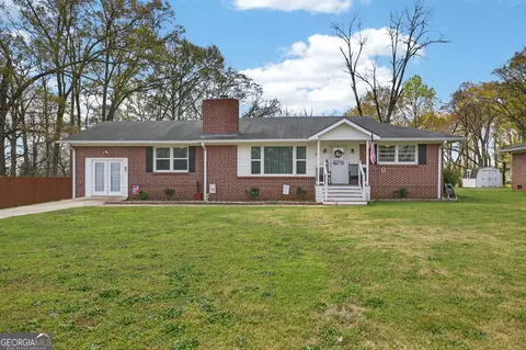57 Parker St, Lineville, AL 36266