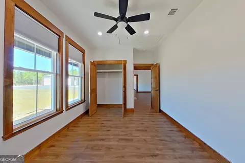 Bedroom - 4701 Riggins Rd, Blackshear, GA 31516 photo 3 of 4