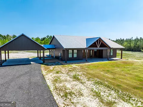 Exterior - 4701 Riggins Rd, Blackshear, GA 31516 photo 1 of 12