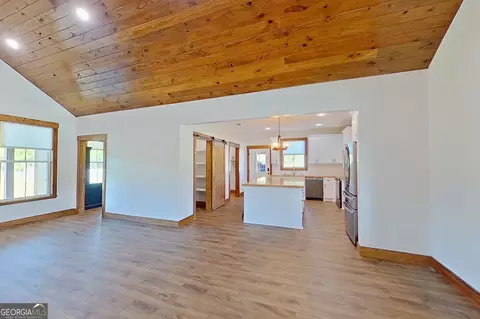 Living - 4701 Riggins Rd, Blackshear, GA 31516 photo 3 of 3