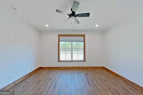 Bedroom - 4701 Riggins Rd, Blackshear, GA 31516 photo 1 of 4