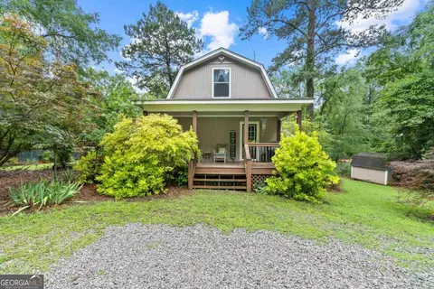 408 Rockville Springs Dr, Eatonton, GA 31024