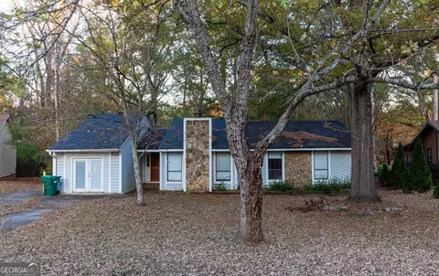 8780 Churchill Pl, Jonesboro, GA 30238