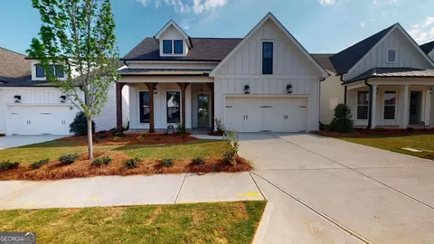 151 High Point Dr, Hoschton, GA 30548