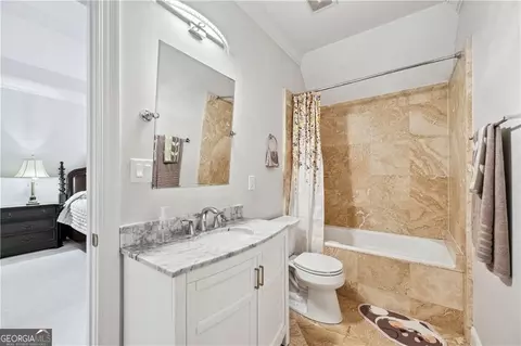 Bath - 8760 Colonial Pl, Duluth, GA 30097 photo 7 of 10