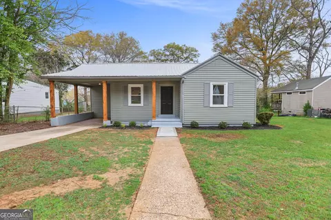 204 White St, Hogansville, GA 30230
