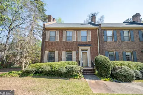 179 Stratford Dr, Athens, GA 30605