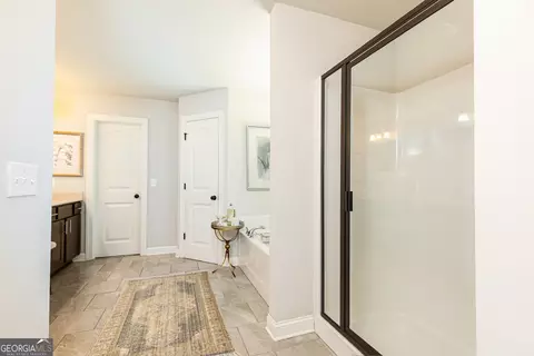 Bath - 620 Creekside Trce, Covington, GA 30014 photo 1 of 3
