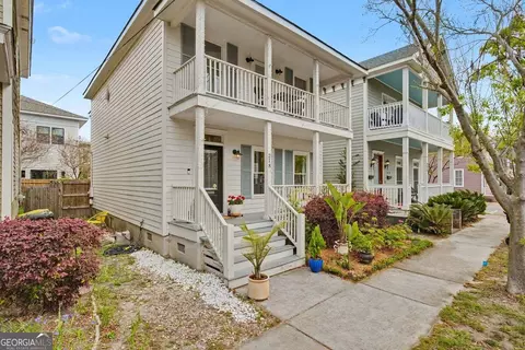 218 E 33rd St, Savannah, GA 31401
