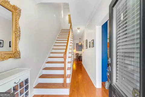 Entry Way - 218 E 33rd St, Savannah, GA 31401 photo 1 of 3