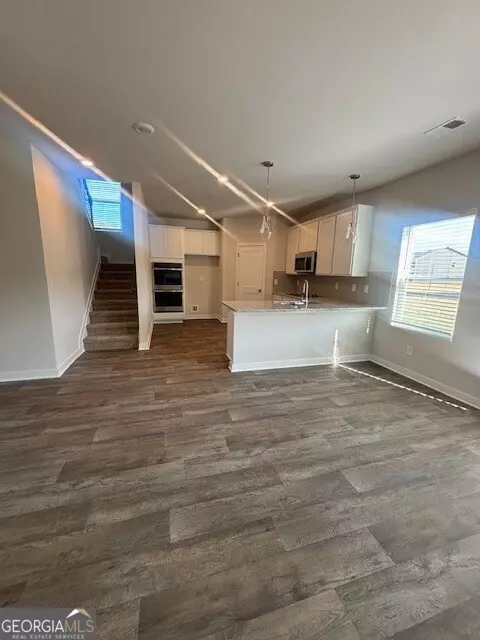 331 Jarrett St, Fairburn, GA 30213 photo 10