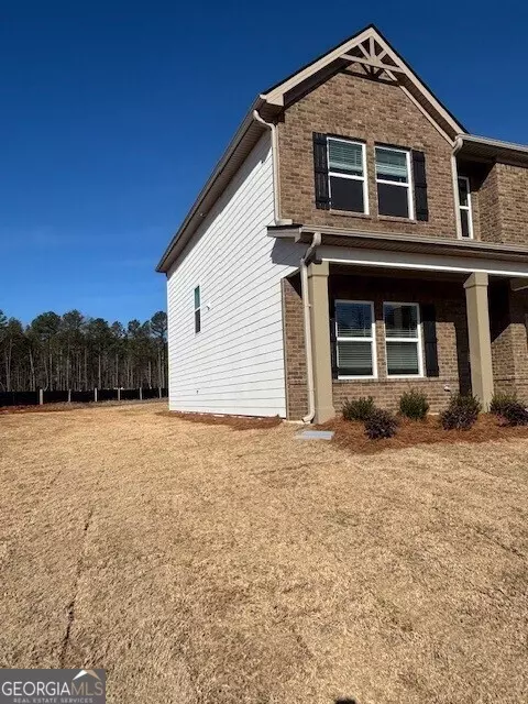 331 Jarrett St, Fairburn, GA 30213 photo 3