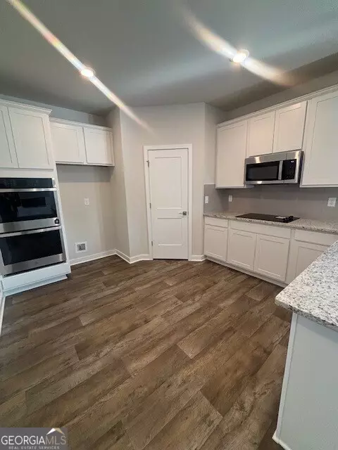 331 Jarrett St, Fairburn, GA 30213 photo 7