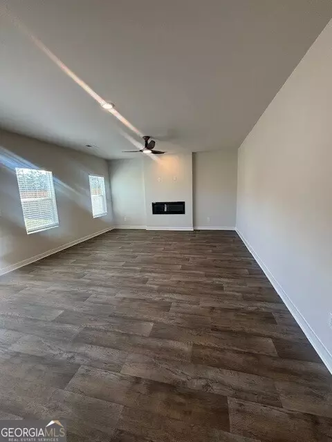 331 Jarrett St, Fairburn, GA 30213 photo 6