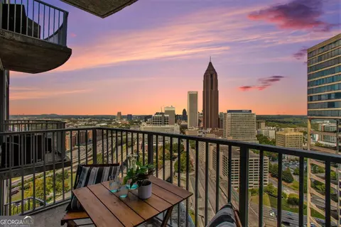 400 W Peachtree St NW #2615, Atlanta, GA 30308