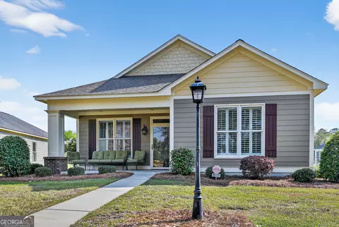 1617 Red Oak Ln, Albany, GA 31701