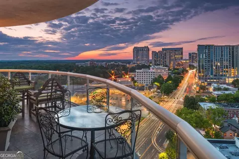 2881 Peachtree Rd NE #2201, Atlanta, GA 30305