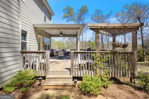 Exterior - 102 River Point Rd, Jackson, GA 30233 photo 8 of 12